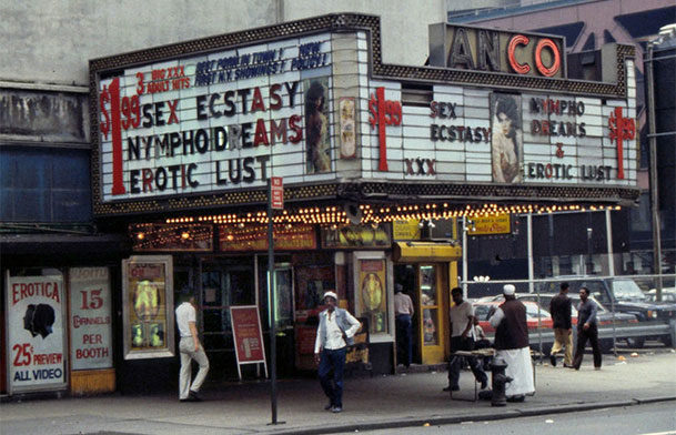 Calle 42 de Nueva York en los años 70.